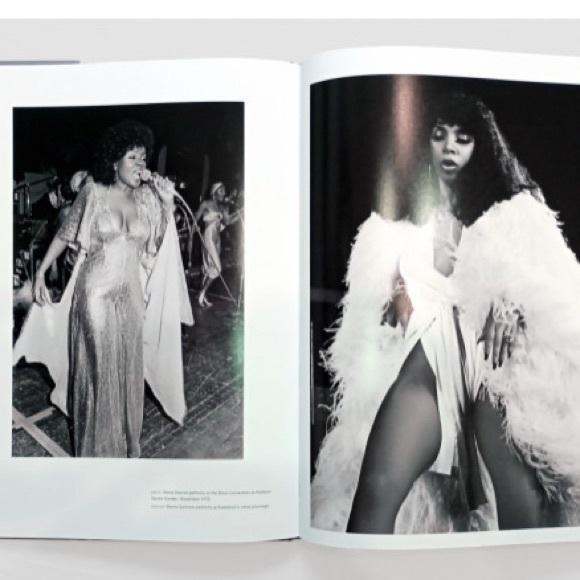 Grit and Glamour: The Street Style High Fashion and Legendary Music of the 1970s - Picture 9 of 14